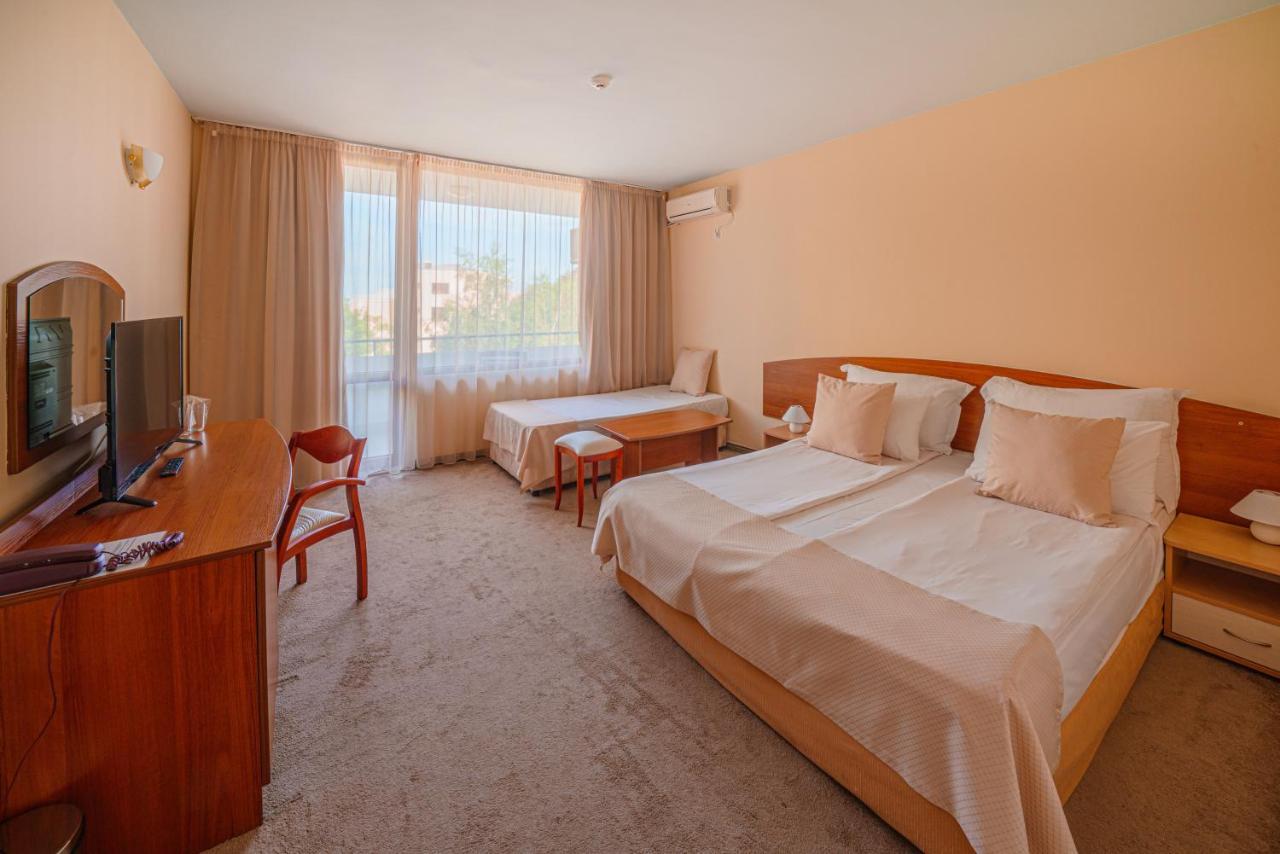 Perla Plaza Hotel Primorsko Ngoại thất bức ảnh