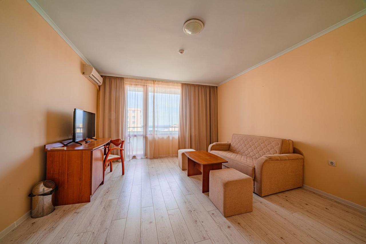 Perla Plaza Hotel Primorsko Ngoại thất bức ảnh