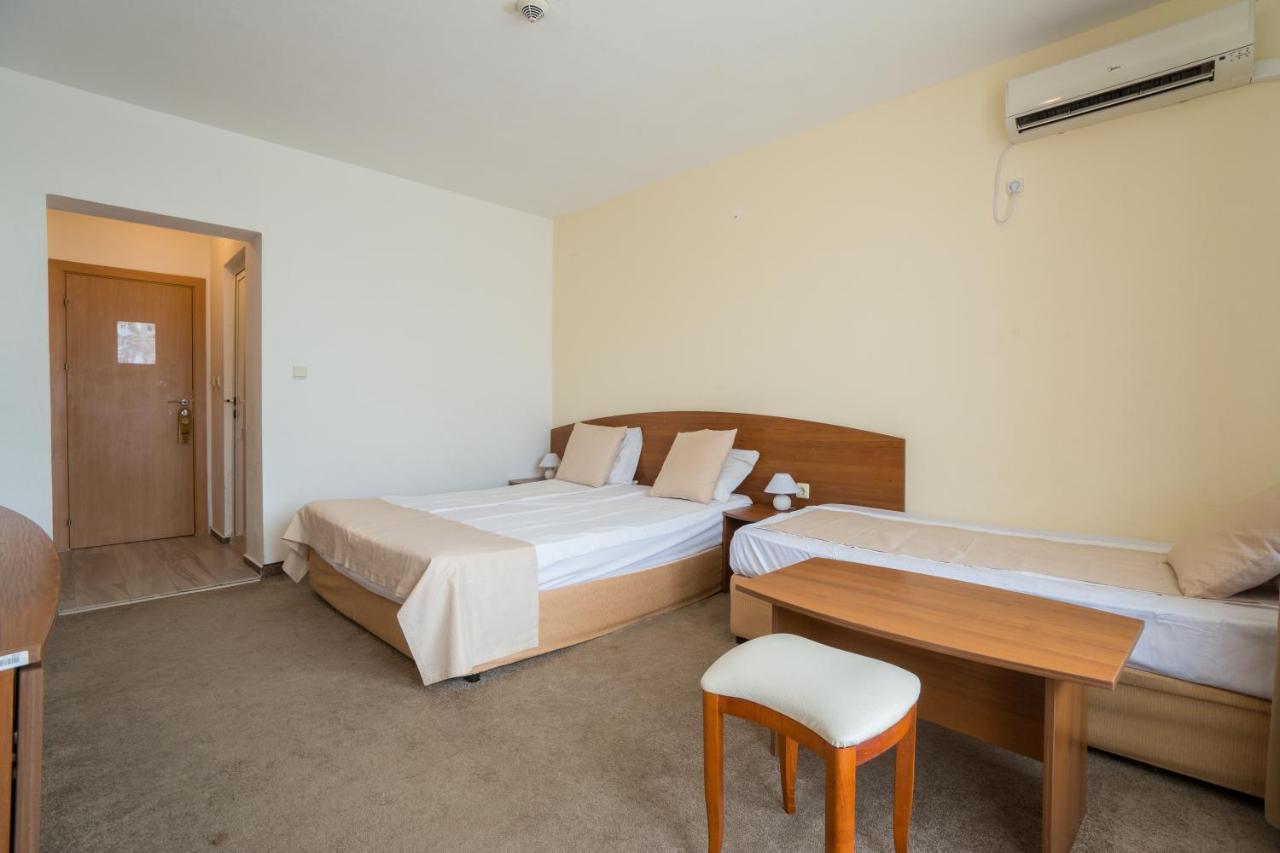 Perla Plaza Hotel Primorsko Ngoại thất bức ảnh