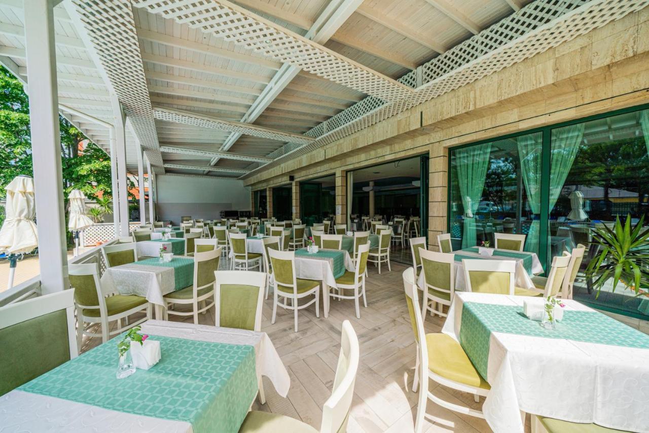 Perla Plaza Hotel Primorsko Ngoại thất bức ảnh