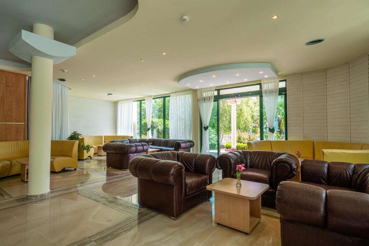 Perla Plaza Hotel Primorsko Ngoại thất bức ảnh