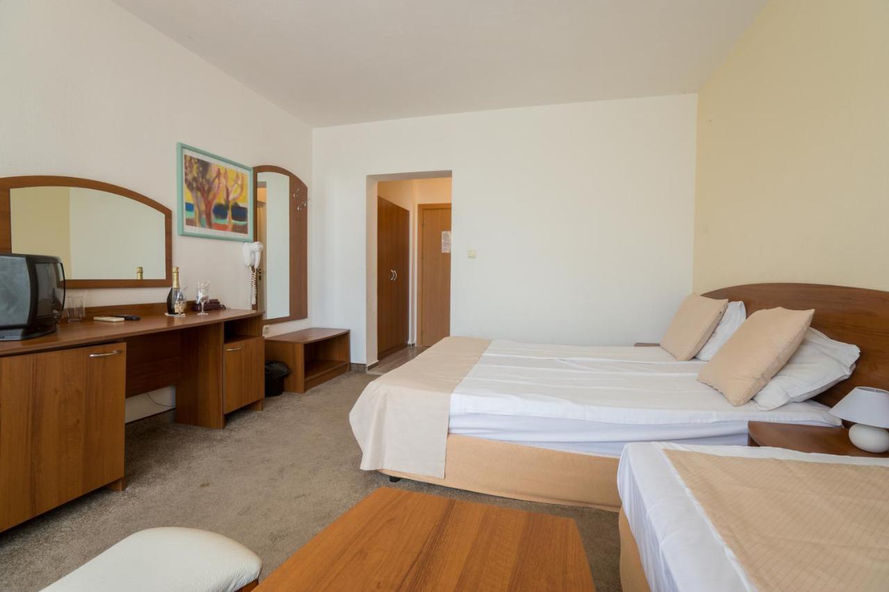 Perla Plaza Hotel Primorsko Ngoại thất bức ảnh