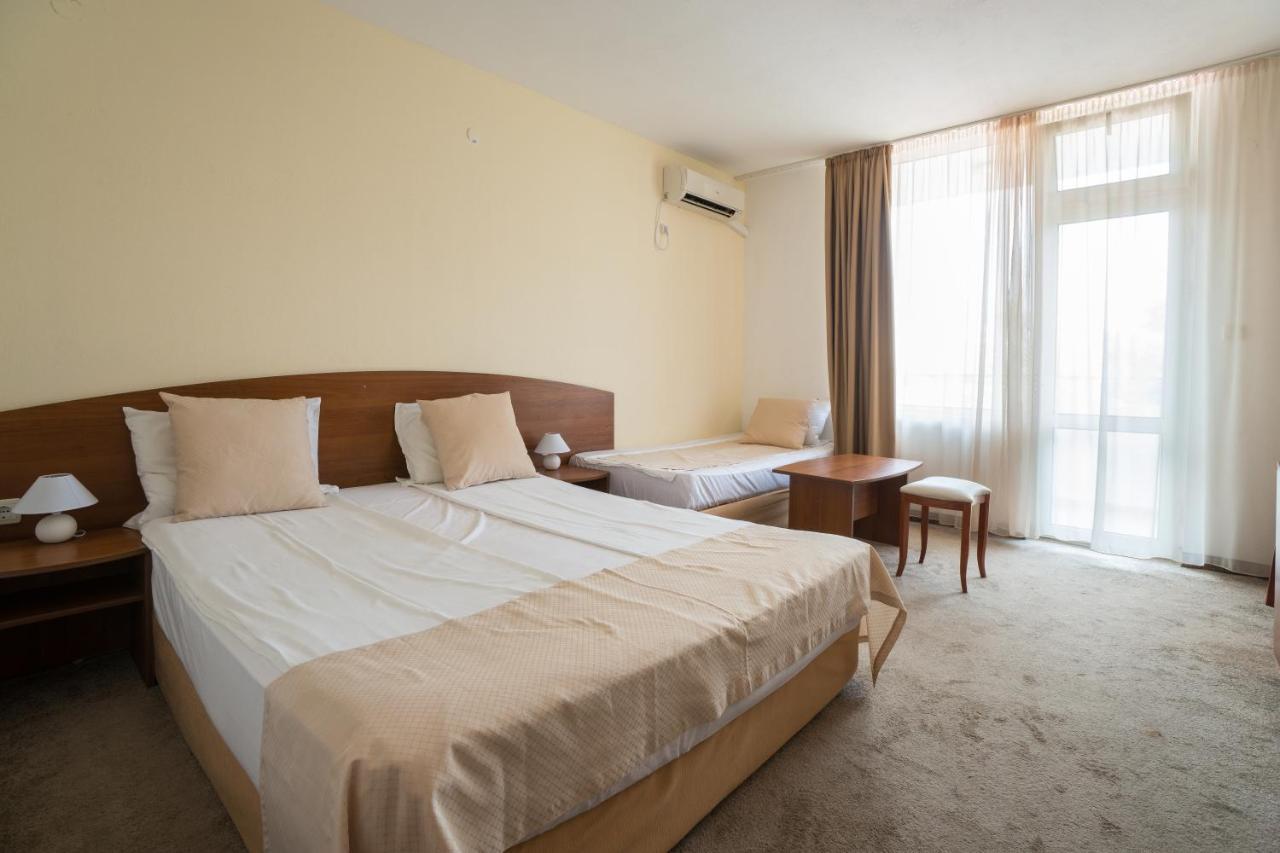 Perla Plaza Hotel Primorsko Ngoại thất bức ảnh