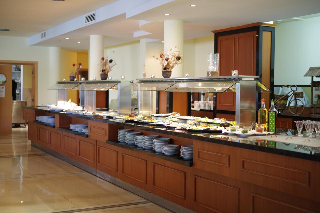 Perla Plaza Hotel Primorsko Ngoại thất bức ảnh