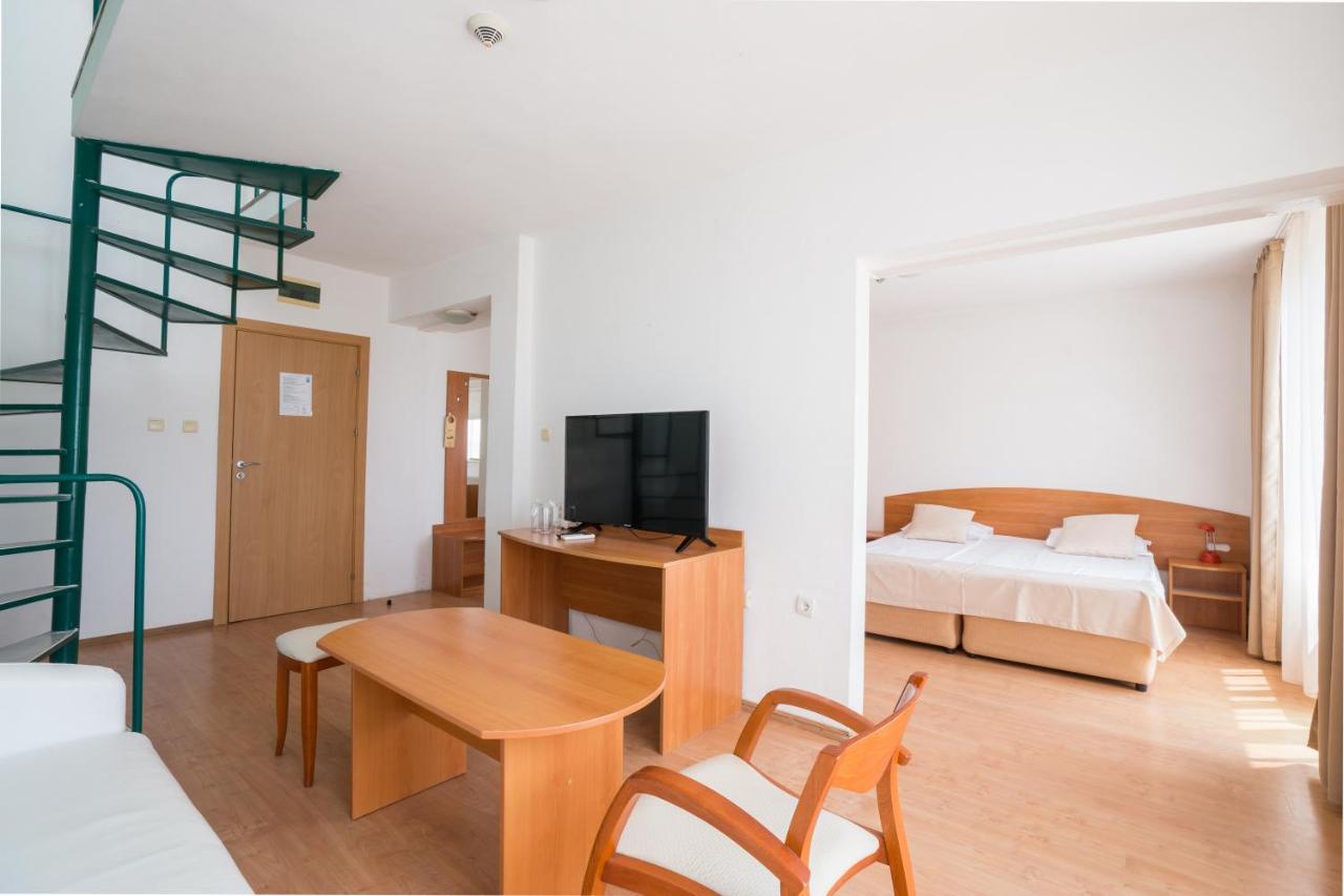Perla Plaza Hotel Primorsko Ngoại thất bức ảnh