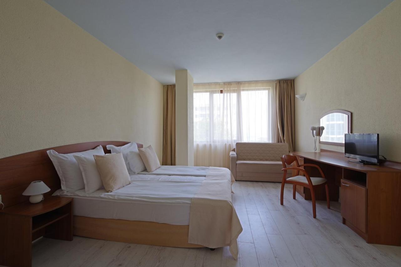 Perla Plaza Hotel Primorsko Ngoại thất bức ảnh