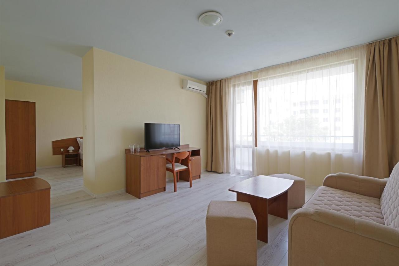 Perla Plaza Hotel Primorsko Ngoại thất bức ảnh