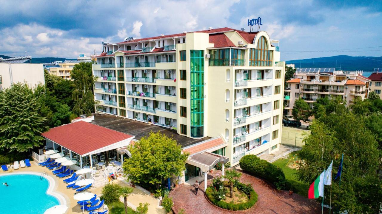 Perla Plaza Hotel Primorsko Ngoại thất bức ảnh