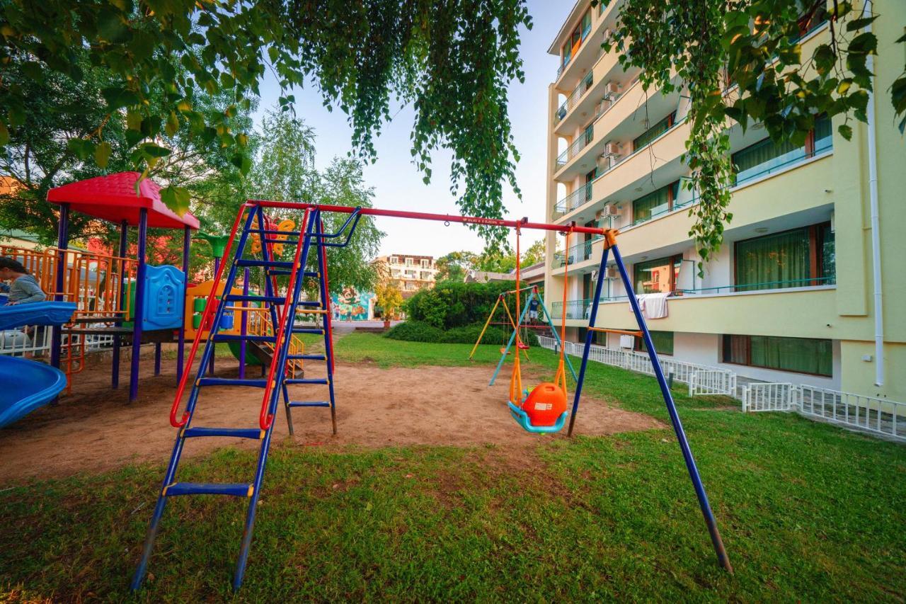 Perla Plaza Hotel Primorsko Ngoại thất bức ảnh